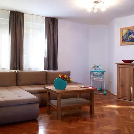 Apartment Keramikart-wohnung Pecs
